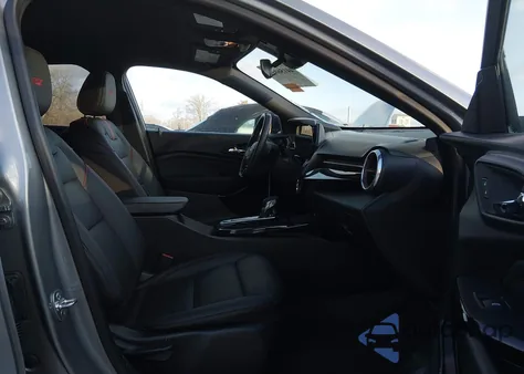 2025 Chevrolet Trax Fwd 2Rs z USA, uszkodzony, nr VIN KL77LJEP9SC301883